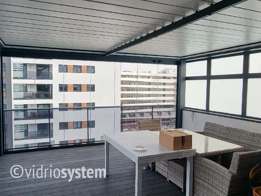 Conoce lo que es el panel sandwich.