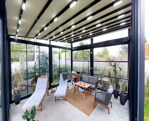 Pérgola de lona tensada.