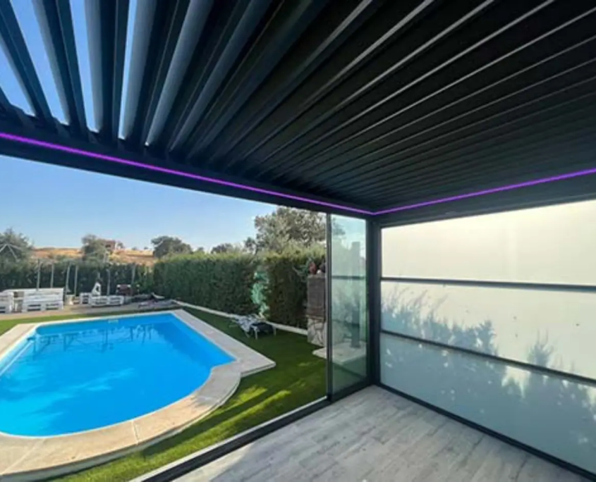 Pergola-orientable